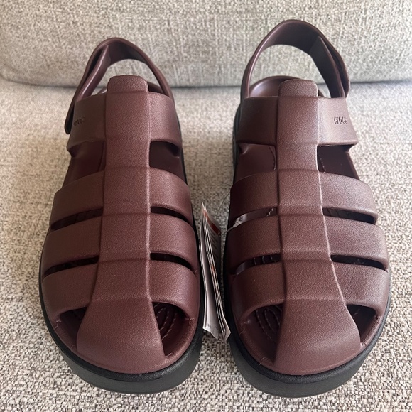 CROCS Stomp Fisherman Sandal Platform in Mocha Unisex Size Women's 10 / Men's 8 - Picture 5 of 13